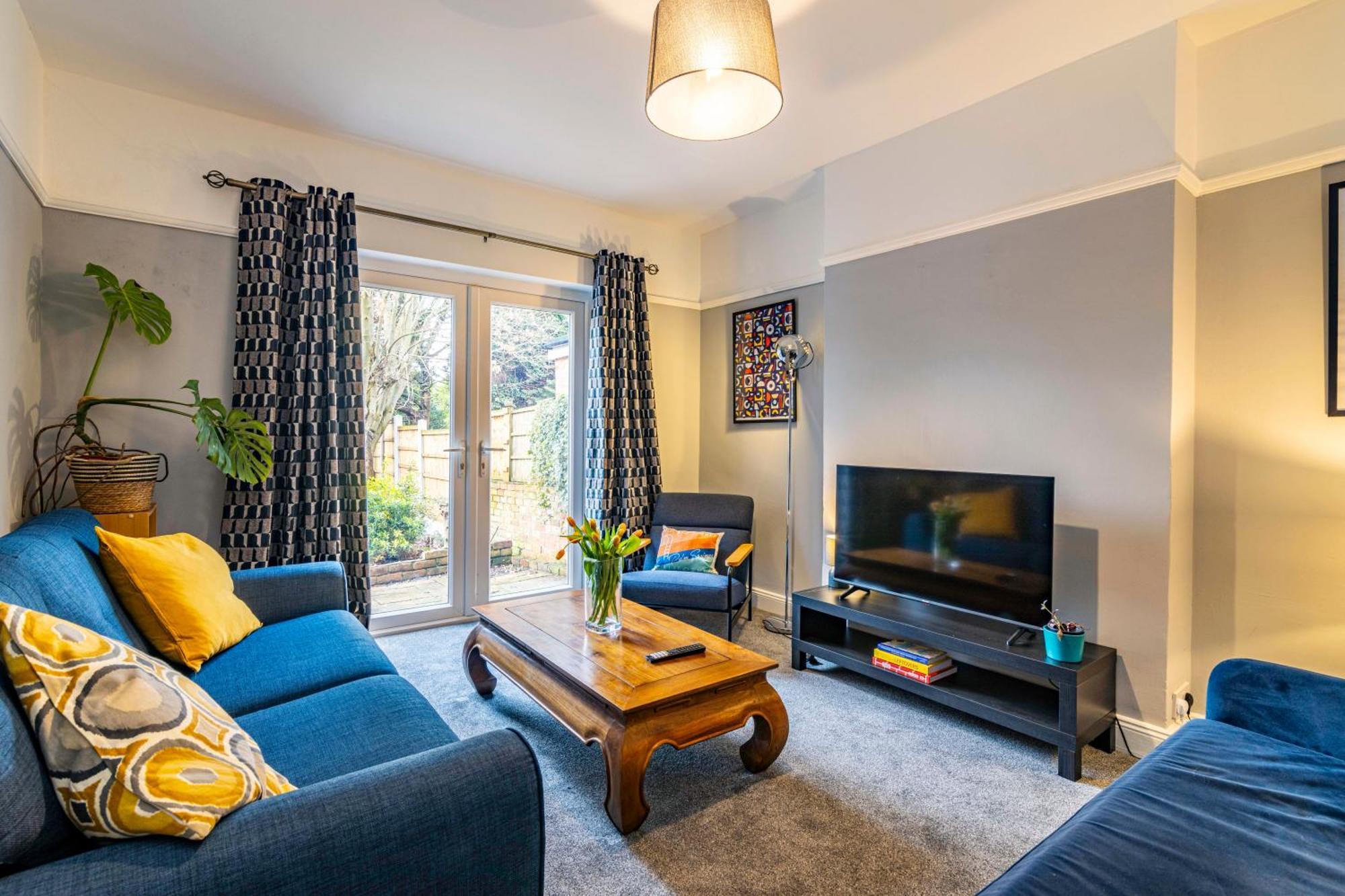 Lovely 4Bdr Home- Off Street Parking Sleeps 7 نوتينغهام المظهر الخارجي الصورة